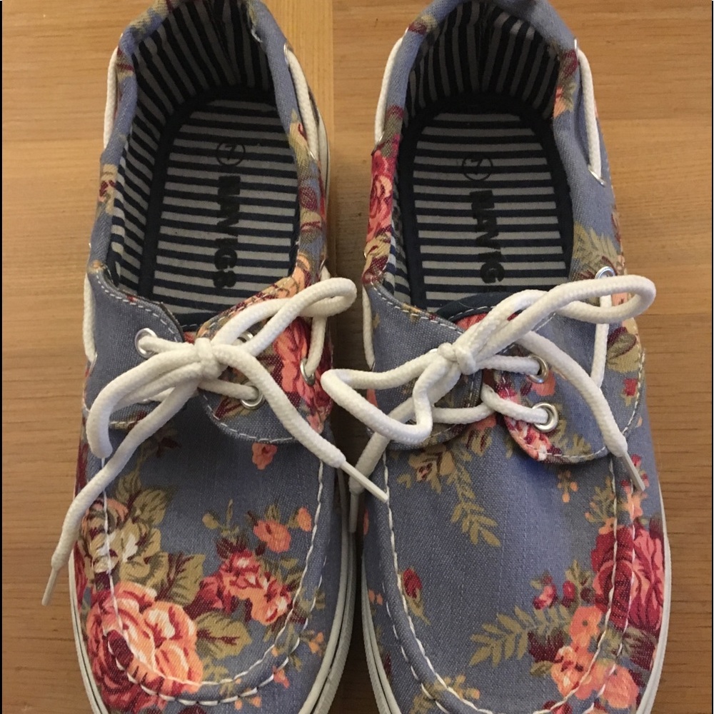 Never worn! Floral Sneakers
